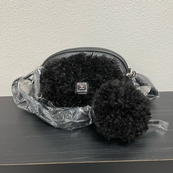 New MCM Eco Fur Black - Picture 2 of 7